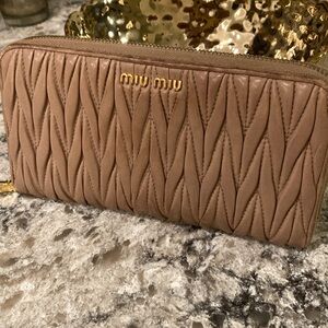 MIU MIU Authenticated Brown Soft Leather Wallet with Certificate of Authenticity